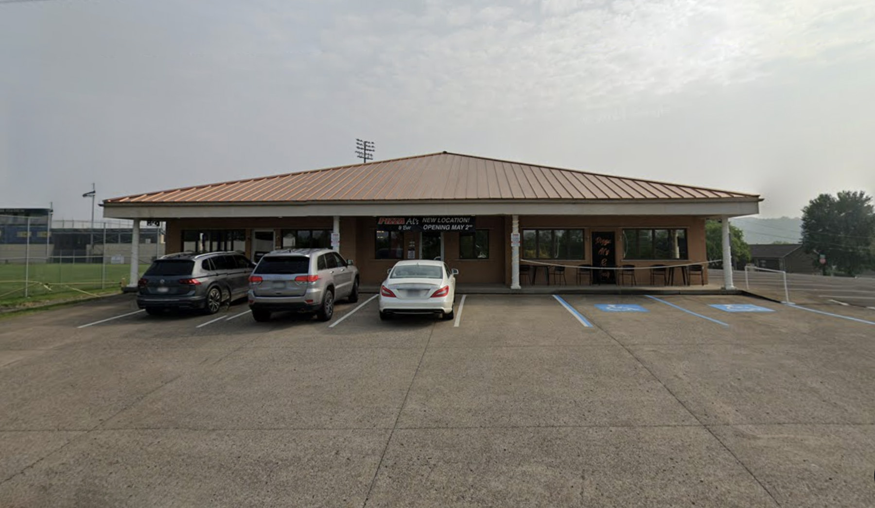 Pizza Al's and Bar storefront